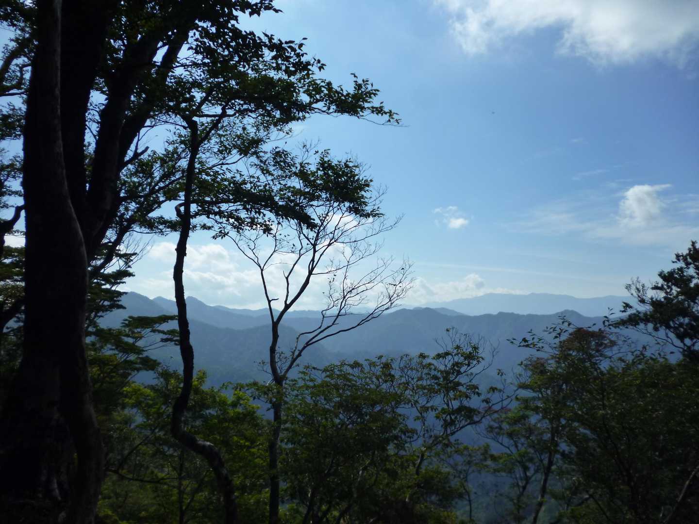 明神平-明神岳-判官平-桧塚-桧塚奥峰-前山-薊岳 周回コースの写真