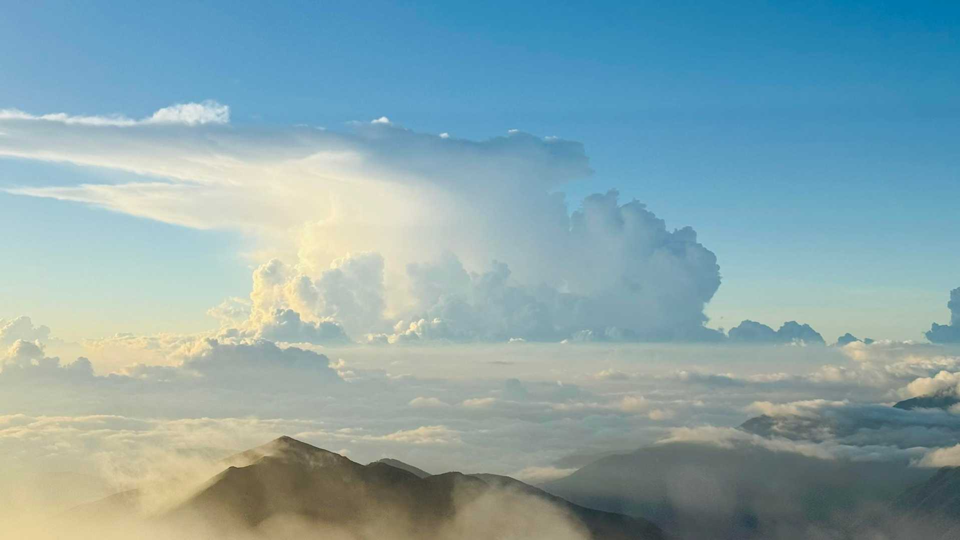 でっかい雲。