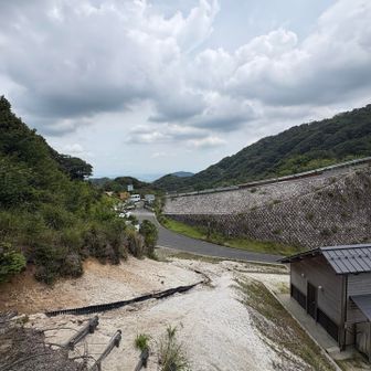 無事下りて来ました😊
真夏で、スタート遅めでしたが
何とか竜ヶ岳登れました✌️