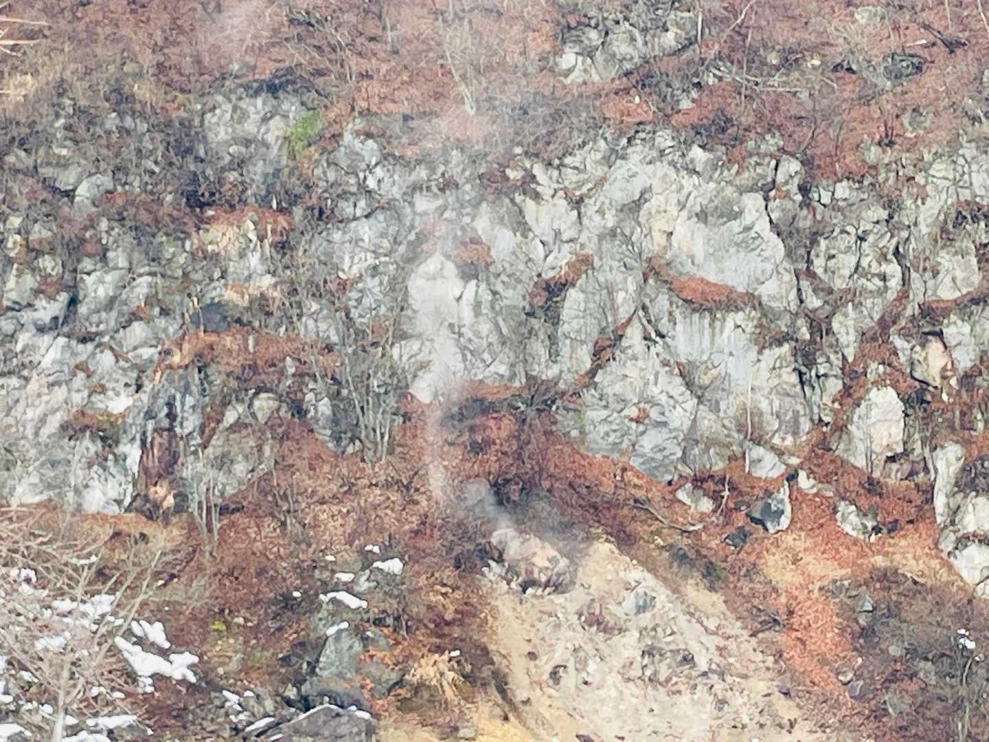 さすが温泉地
何処からでも♨️ガス噴出します