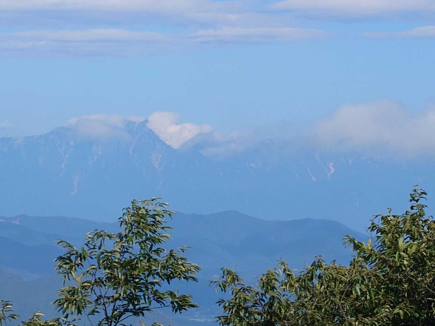 北アルプス鹿島槍ヶ岳方面。