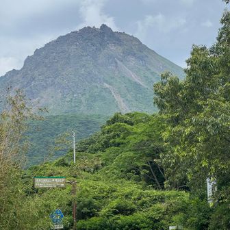 登山道整備されていて登りやすい山でした😄✌️
過去一猛スピードで怪我もなく無事に下山😮‍💨
山友さんを迎えに行きます🚗