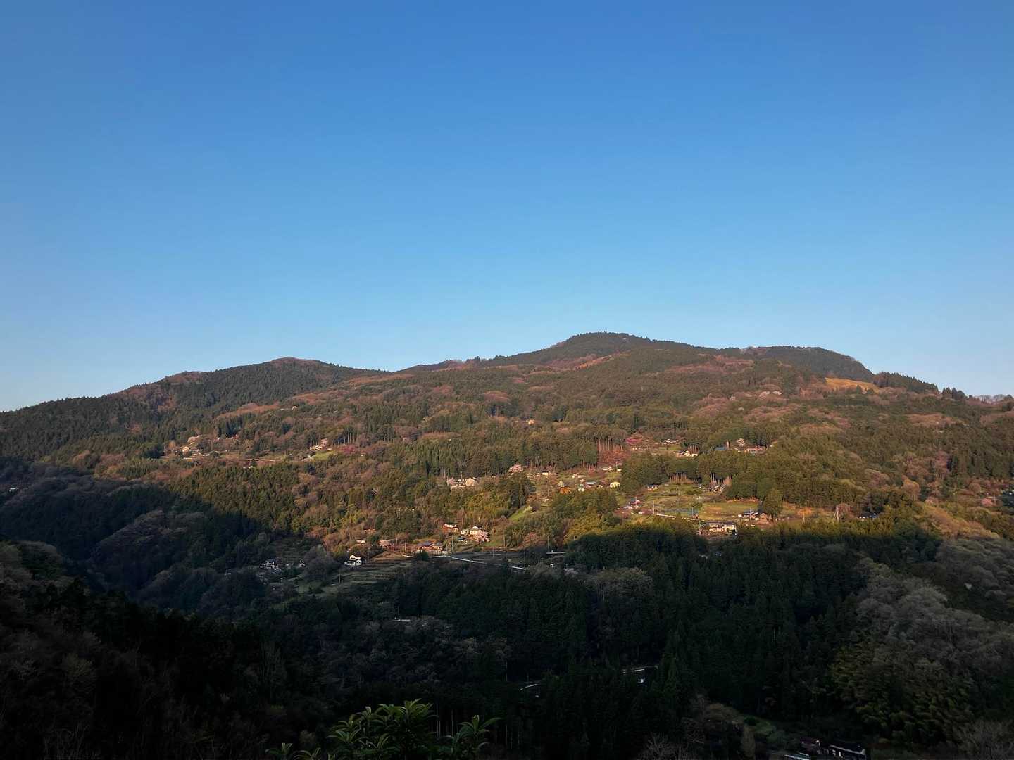 大霧山
比企三山のひとつで後ほど周回予定