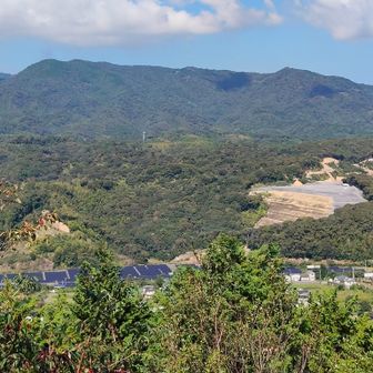 トギシ山⛰️と白石山⛰️(右)