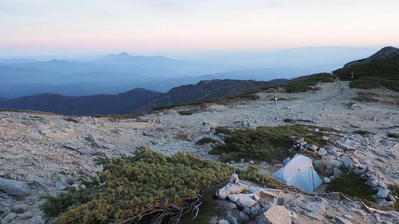 飯豊山、晩秋の稜線テン泊 の写真 33
