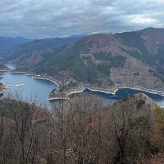 サス沢山からの
奥多摩湖
始まして🙂