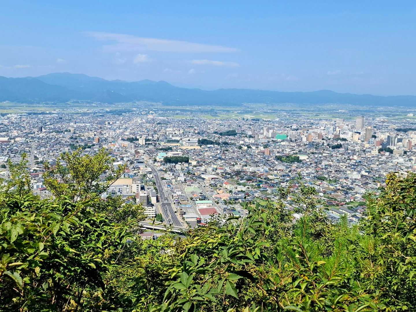 山形市が見えます✨️

進みます🚶‍♀️