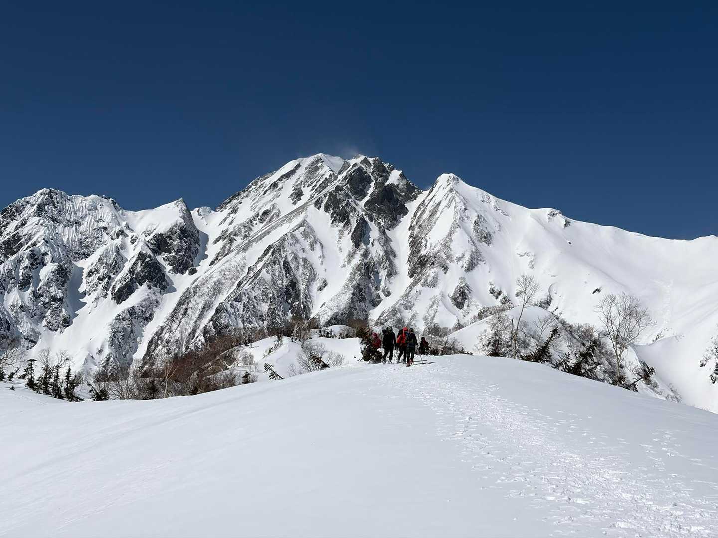 地蔵の頭-二ノ背髪-小遠見山-五竜登山口-中遠見山-大遠見 縦走コースの写真