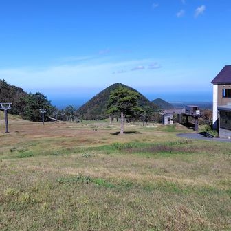 可愛い三角のお山が2つ見える💕