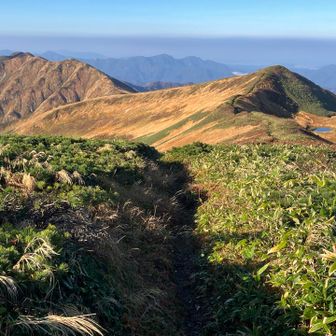 相模山方面の稜線　