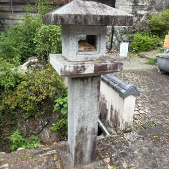 至る所に常夜灯