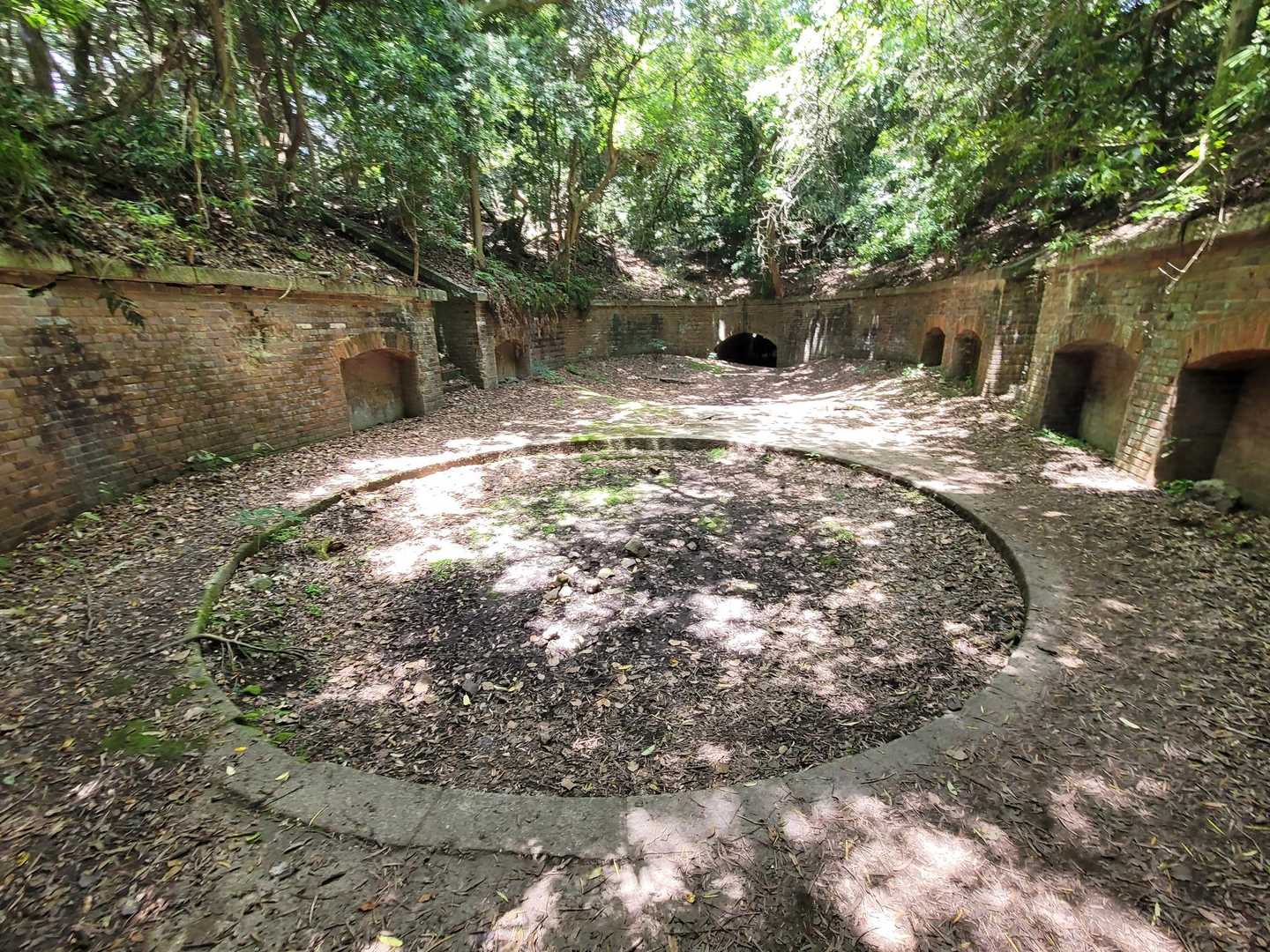 野奈浦桟橋-タカノス山-第3砲台跡 周回コースの写真