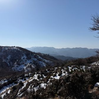 鈴鹿の山々が見える