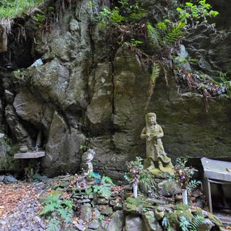 神聖な、そして神秘的な雰囲気でもある空間