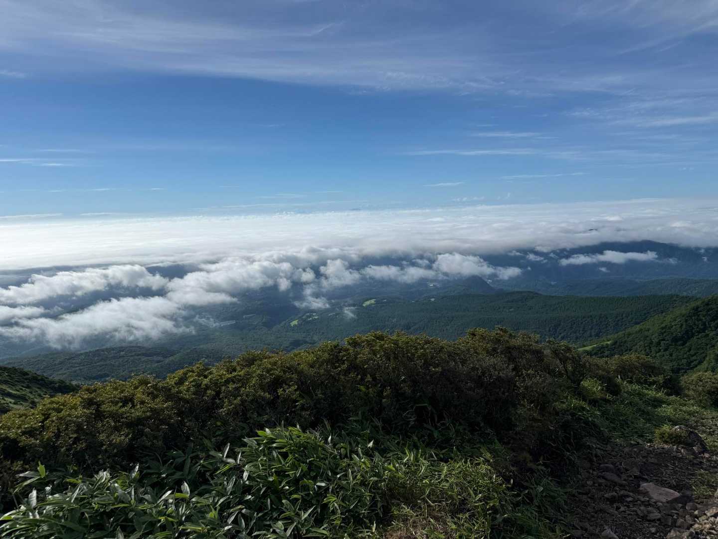 雲海に浮かぶ筑波山✨
小さくて分かりにくい画像ですが😱