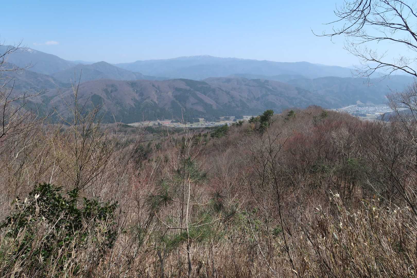 尾根途中からの眺望