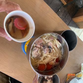 中は薪で暖かかった🔥
おすそ分けの吸い物
美味しくいただきました^ ^