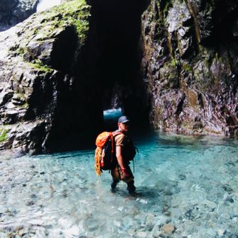 サンダル•ジュン