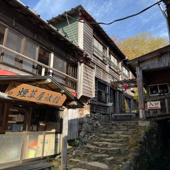 煙草屋も雰囲気良いです◎