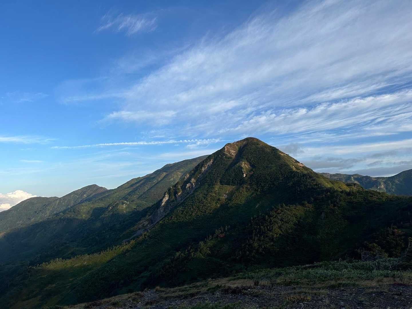 赤男山⛰️
近くで見ると大きい山で、朝日岳かと思ってた🫣