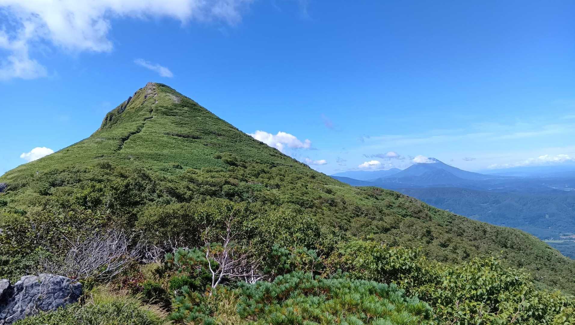 振り返り、羊蹄山と徳舜瞥山⛰️🌋
