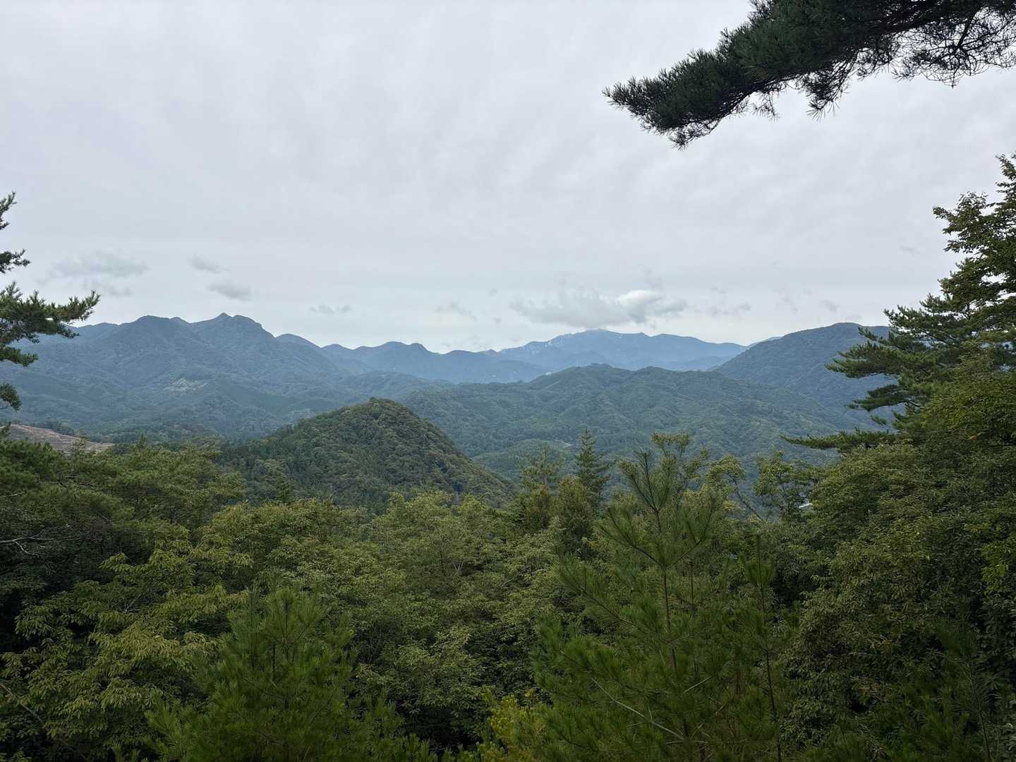金峰山、小川山、瑞牆山方面