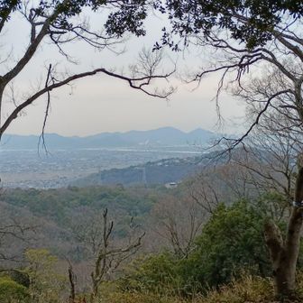 金甲山と貝殻山