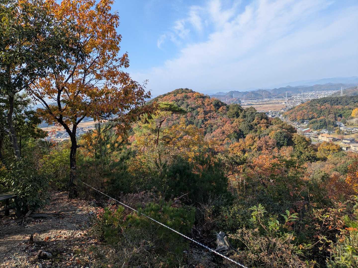 次は西方向の松尾山へ🚶🚶‍♀️🚶