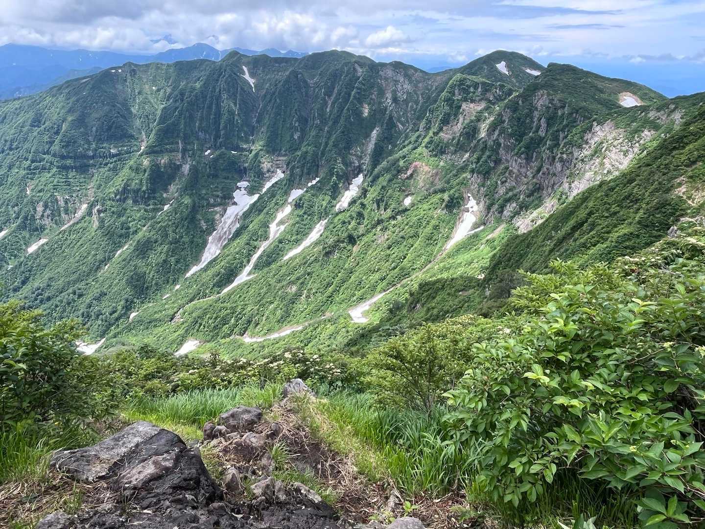 田子倉只見沢登山口-剣ヶ峰-浅草岳 往復コースの写真