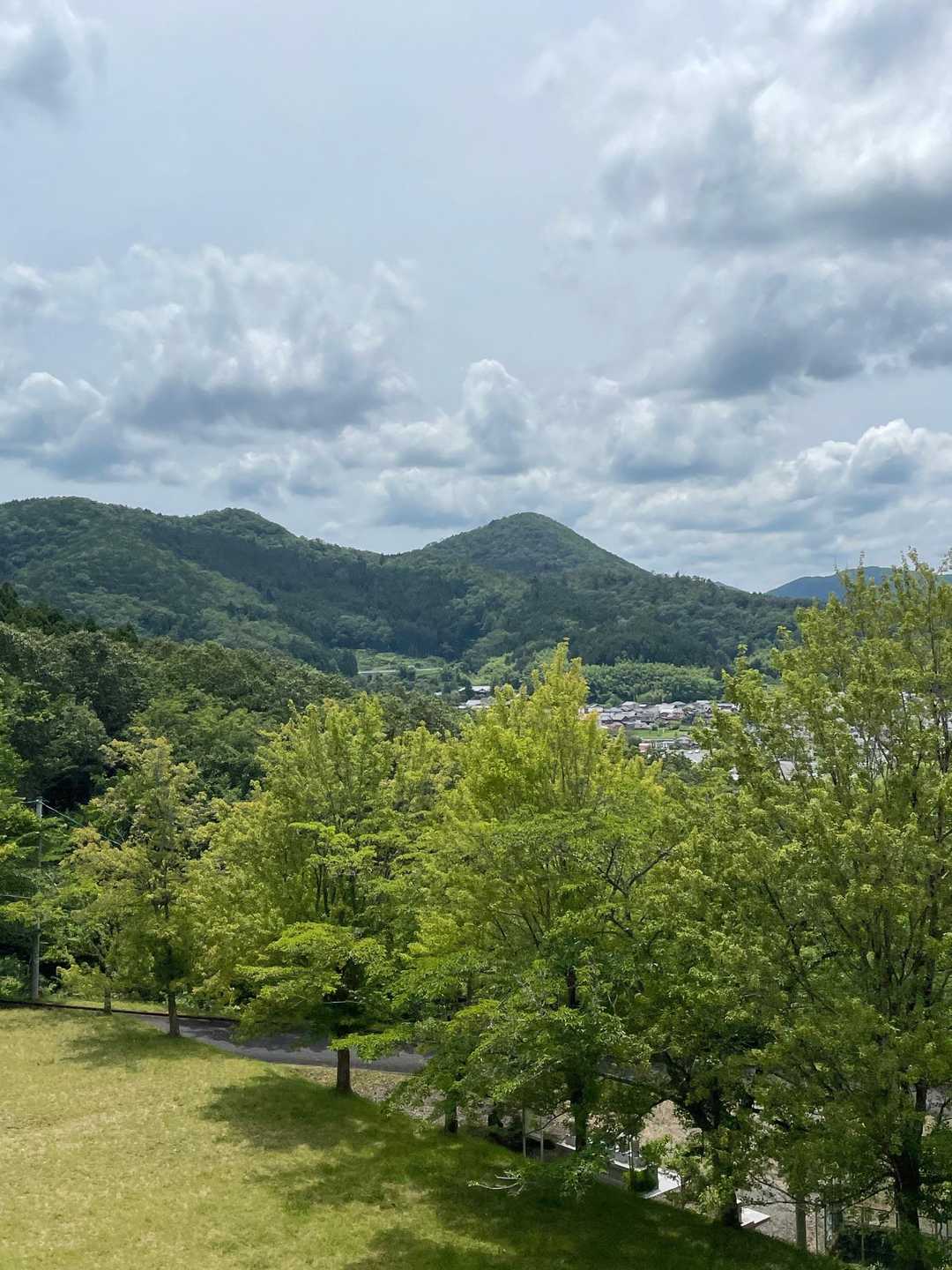 あのきれいな形の山はどこでしょう