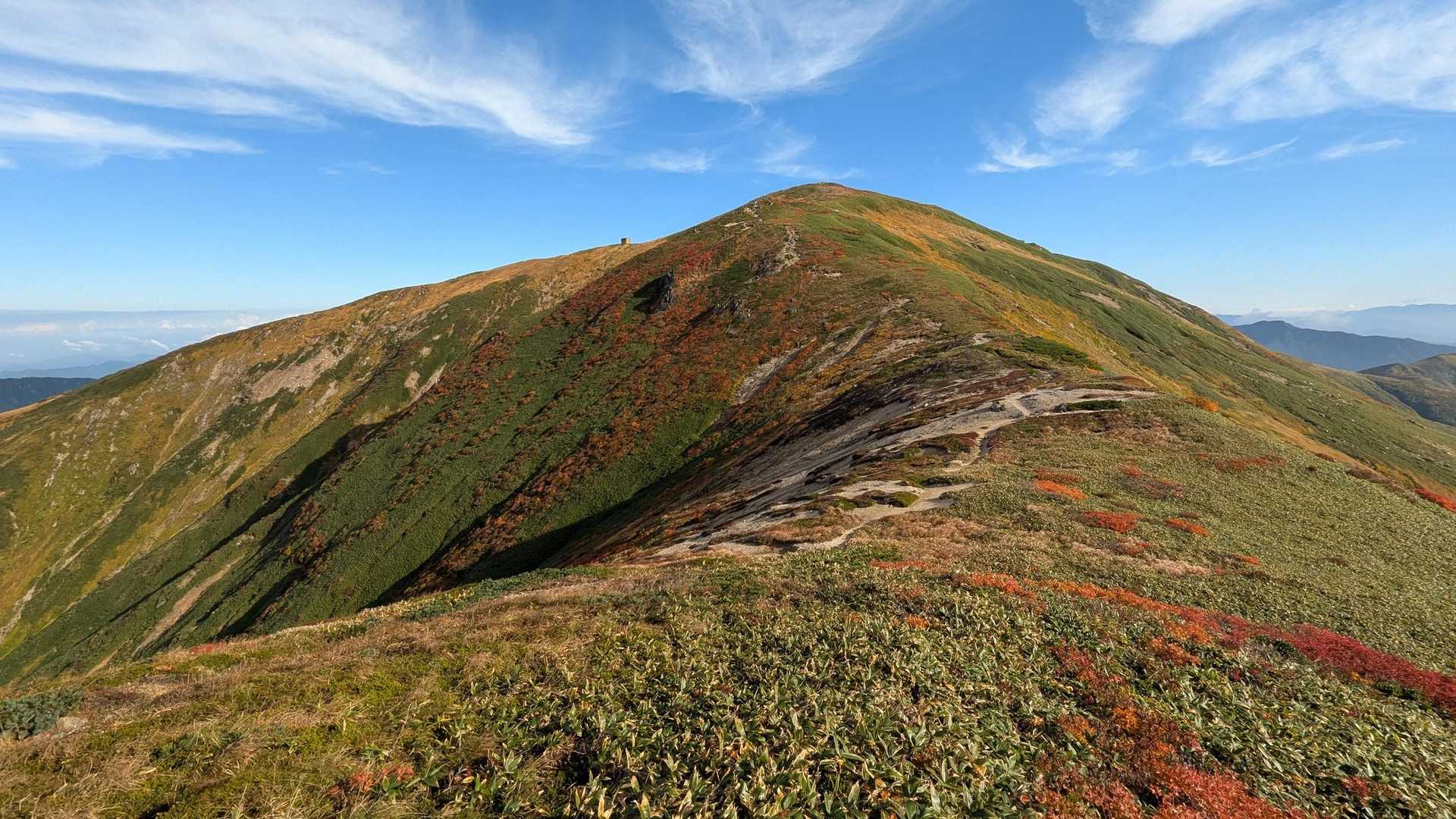 清太岩山-ユーフン山-寒江山-北寒江山-中先峰-以東岳-竜 周回コースの写真