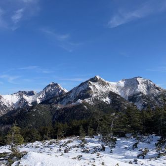編笠山は
富士山から八ヶ岳（主峰）までぐるっと360度見える👍