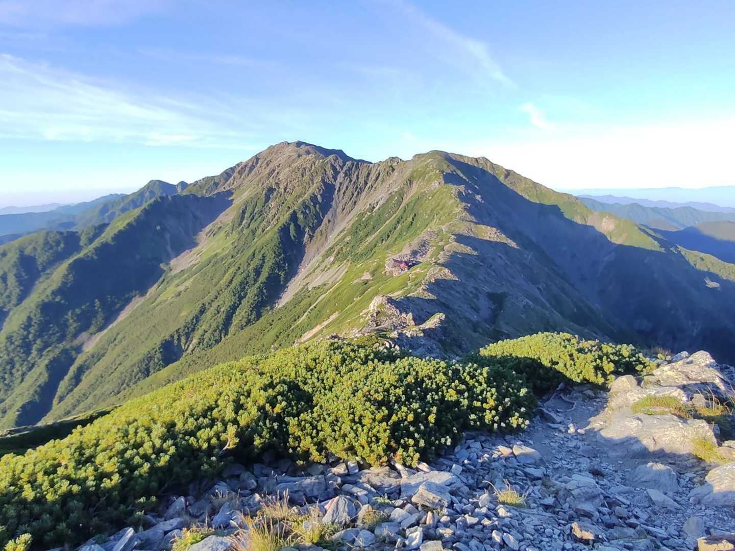 北岳山荘遠くなった