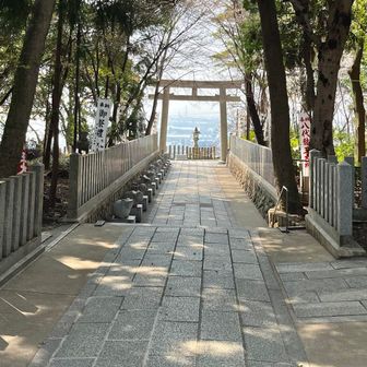 神社から振り返ると　景色も素敵ですね✨