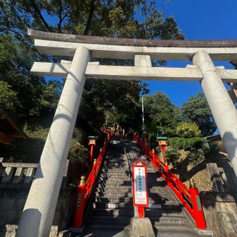 久しぶりの足利です

たまには足利！

たまには不動産！

平日のこの時間、

中学生が部活で元気に鬼トレ...

してませんでした