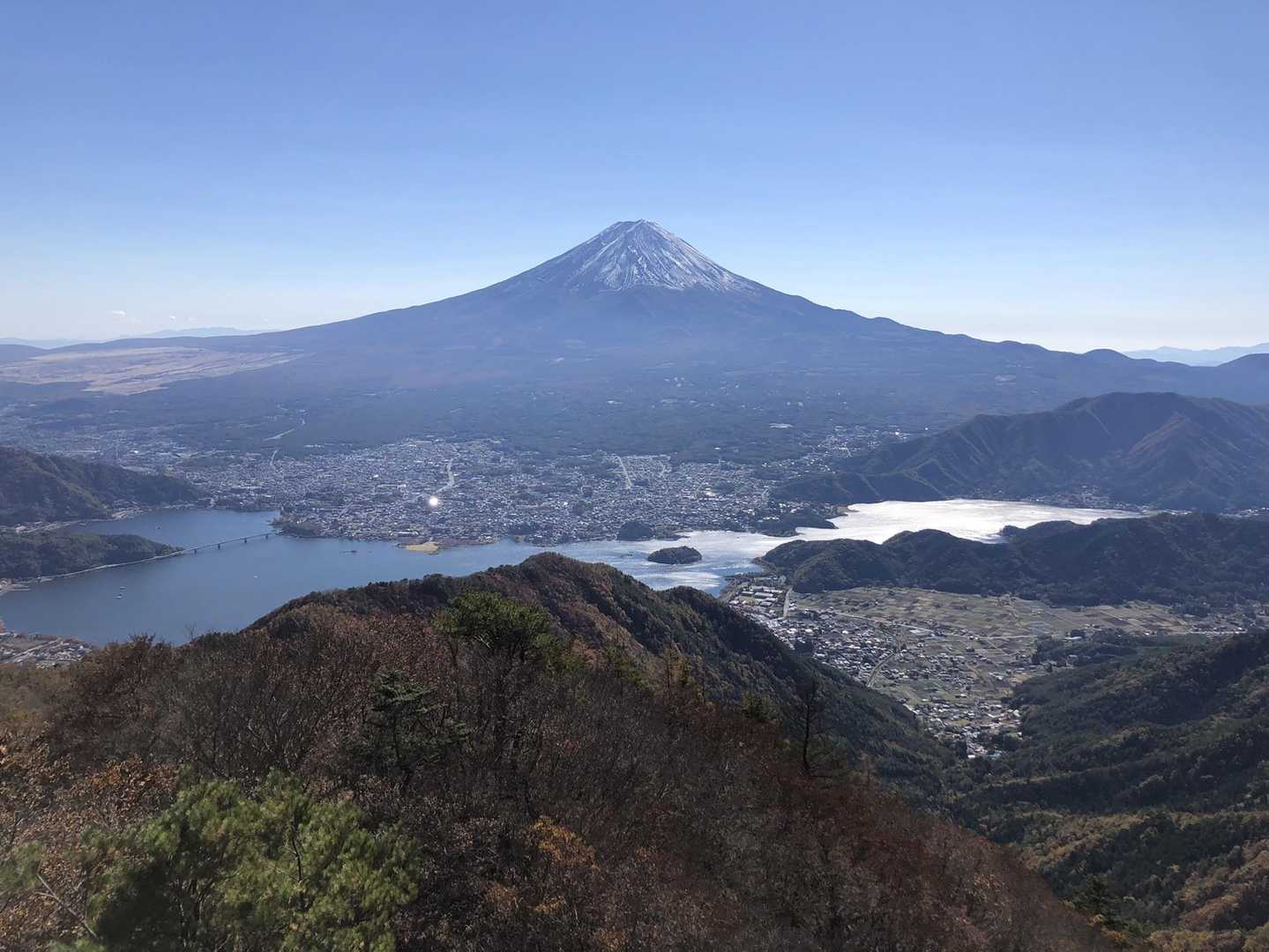 新道峠-破風山-すずらん峠-御坂黒岳-中沢山 縦走コースの写真