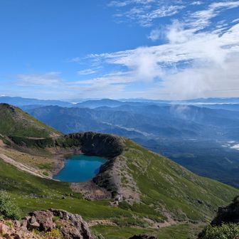 三の池。
きれいだ。

後半、継子岳から三ノ池を周回し、ここまで戻って来る登りが大変でした。
