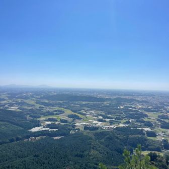 中岩からの眺め。
筑波山も見える。