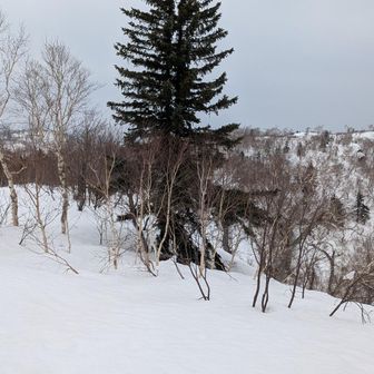 そしてあの右端が最後の950峰。進む