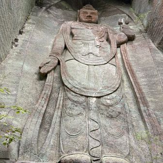 大仏様も大きい。座り大仏様には、今回は会えませんでした。