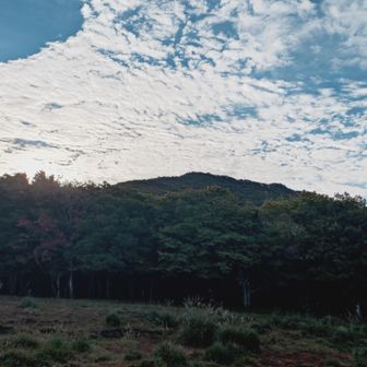 下山時、国観峠から祖母の山頂が見られました🤗