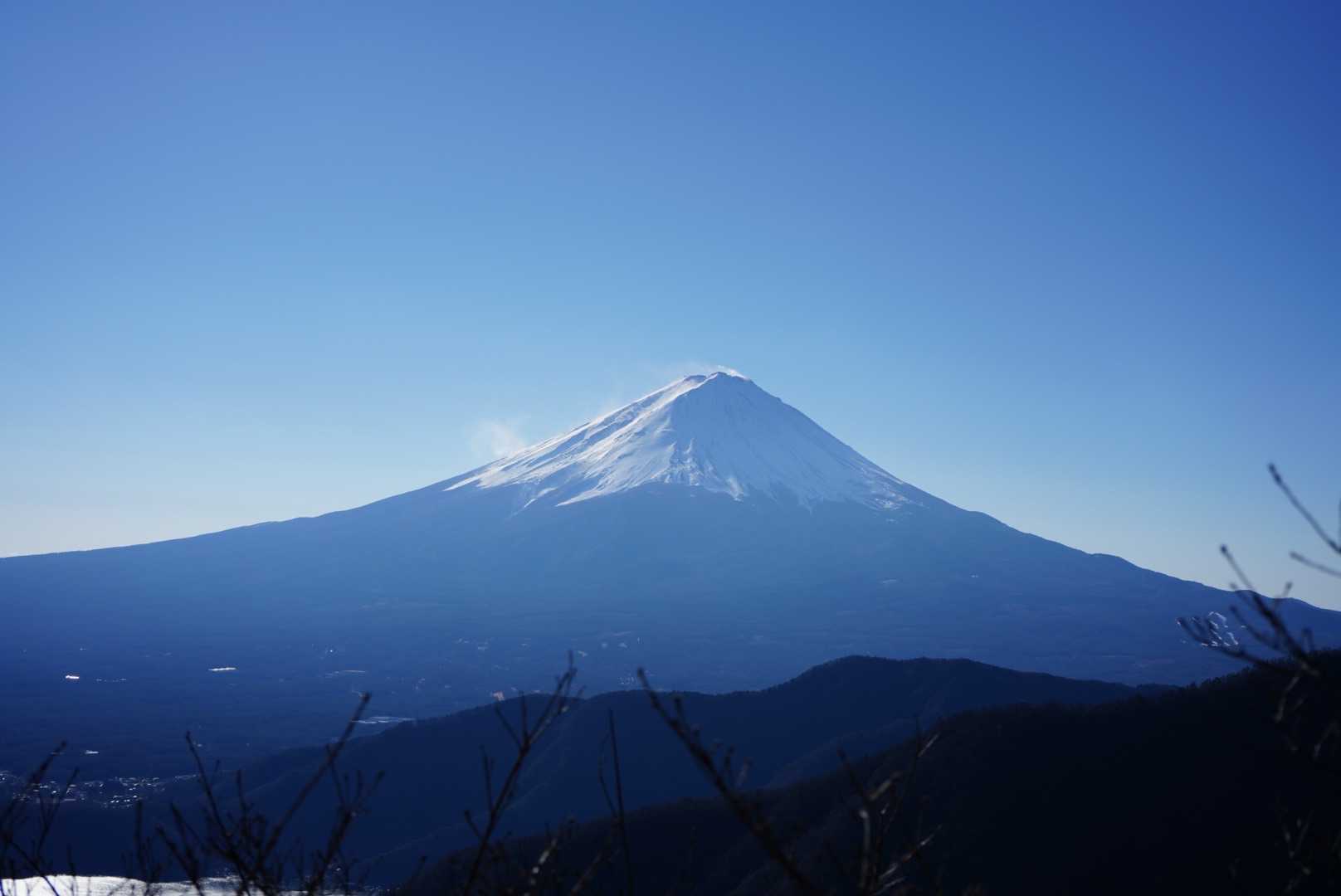 途中、稜線歩きからの富士山🏔