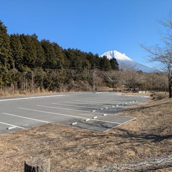 無料の駐車場です。