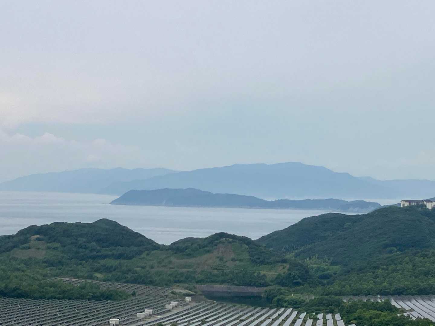 昨日、釣りに行った友ヶ島が見えてる
