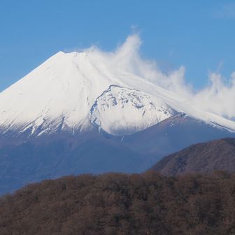 富士山が綺麗にみえます。
愛鷹山は富嶽三十六景のお山の一つです😊