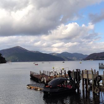 箱根町港に戻り桃源台方面を一枚
(富士山🗻は残念ながら…)