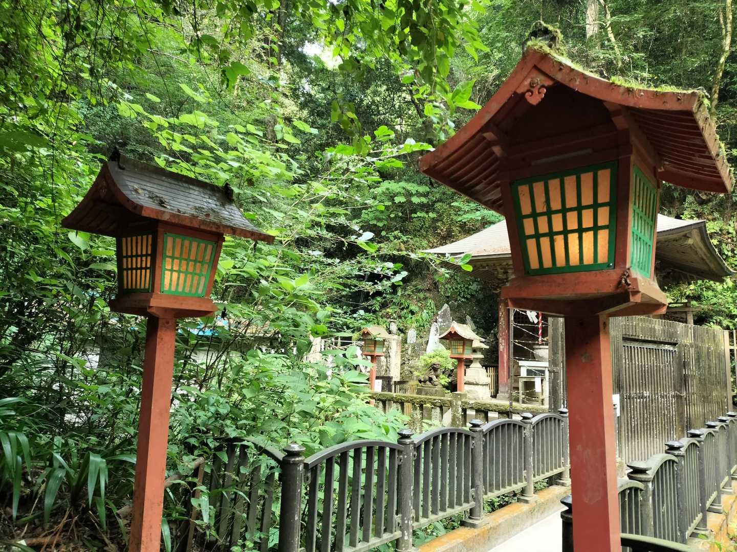 琵琶滝付近まで行き、安全な山旅を祈願します🙏