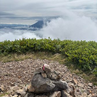 イワオヌプリ南峰
羊蹄山は見えなくなりました