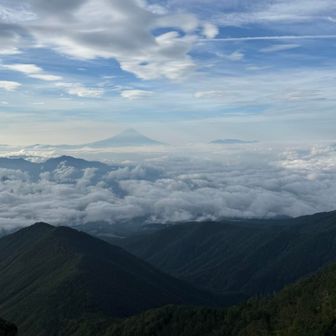 雲海と富士