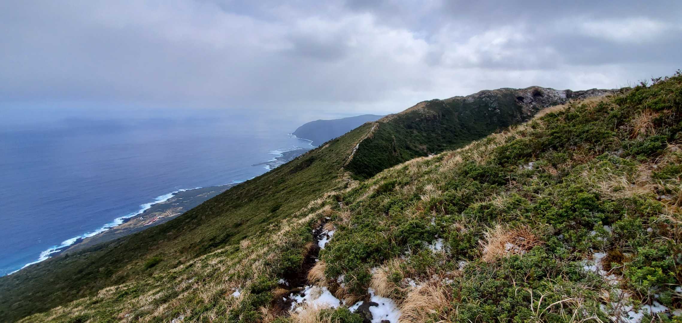 お鉢の北側と海岸🌊の様子📸